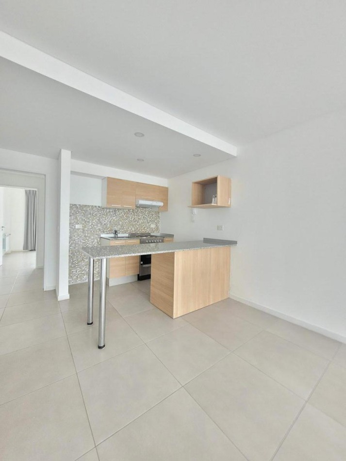 Departamento en alquiler, Roca y Santiago del Estero