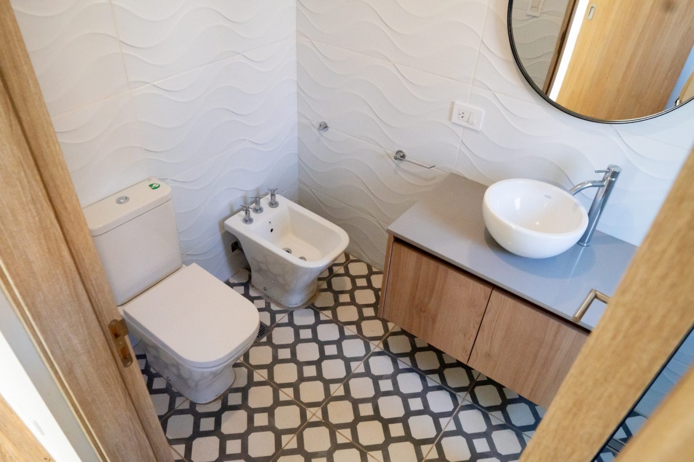 Casa 7 ambientes, laguna Blanca 