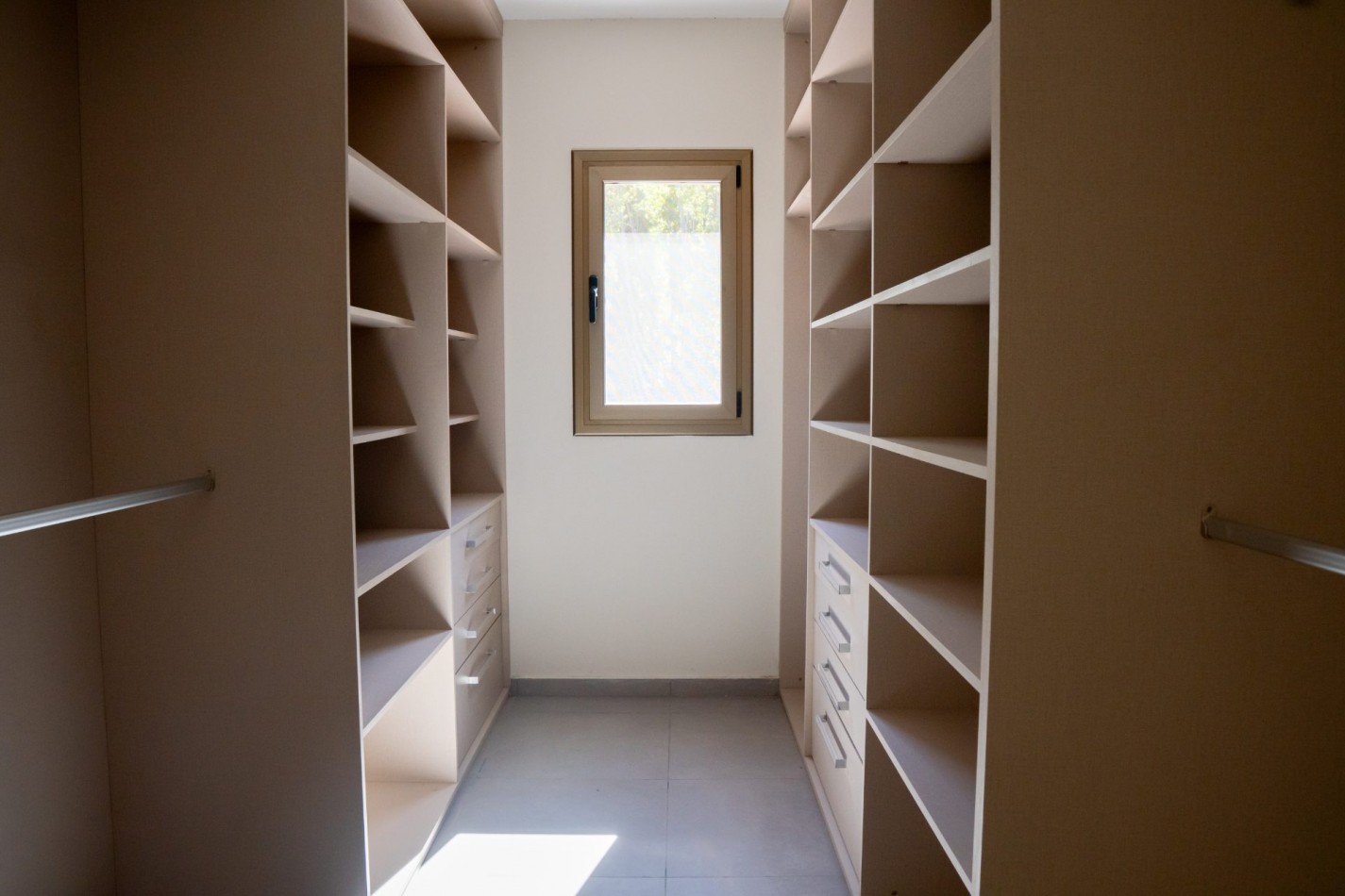 Casa 7 ambientes, laguna Blanca 