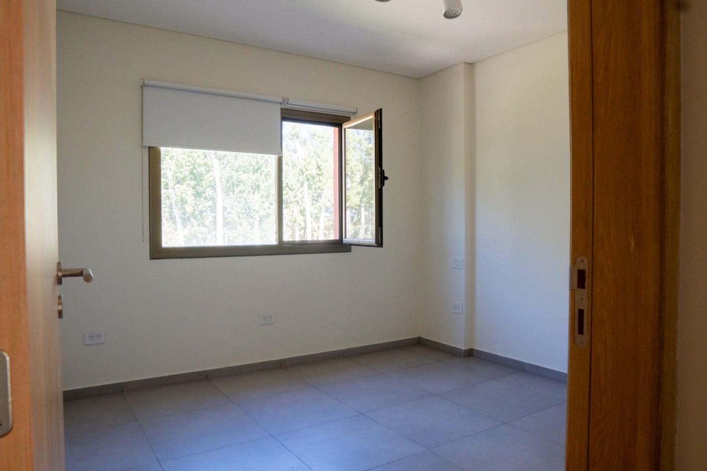 Casa 7 ambientes, laguna Blanca 