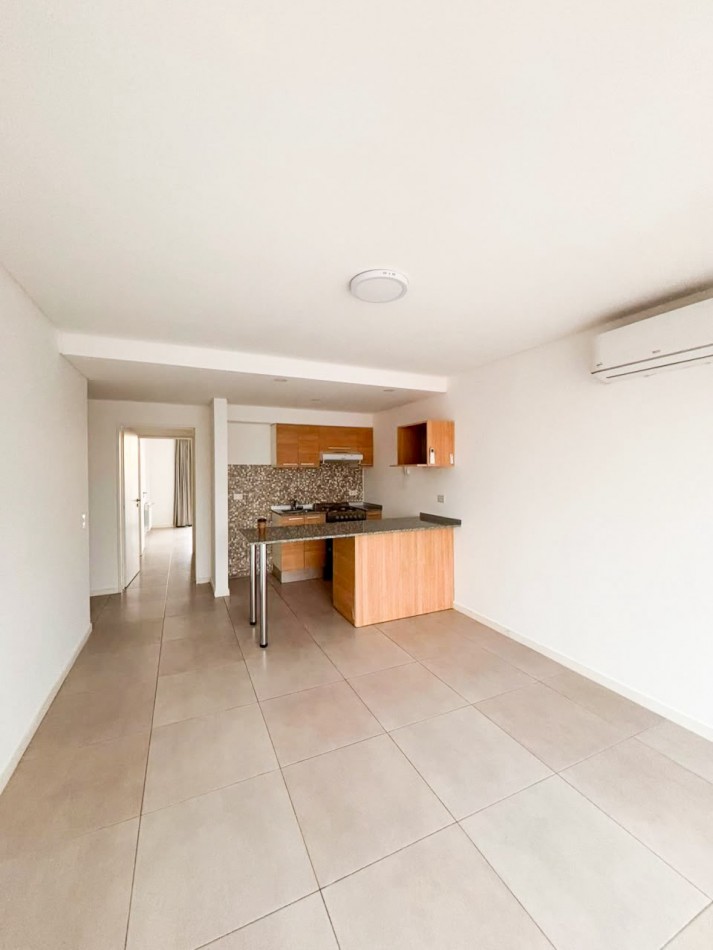 Departamento en alquiler, Roca y Santiago del Estero