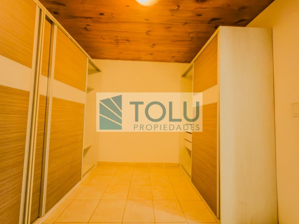 Venta Casa en Plottier Barrio Ecor II- 3 Dormitorios cochera patio