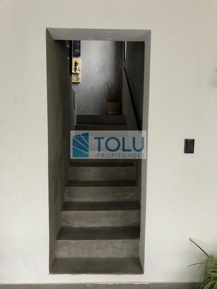 Venta casa 2 dormitorios, B privado los prados 