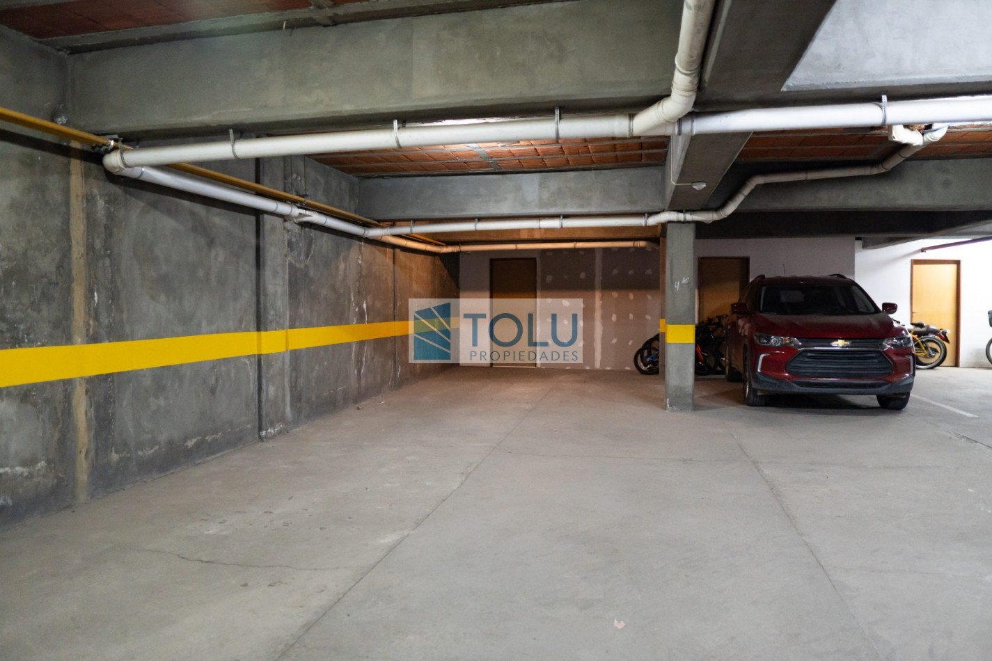 Venta departamento 3 dormitorios y 3 baños Jardines del rey Neuquen