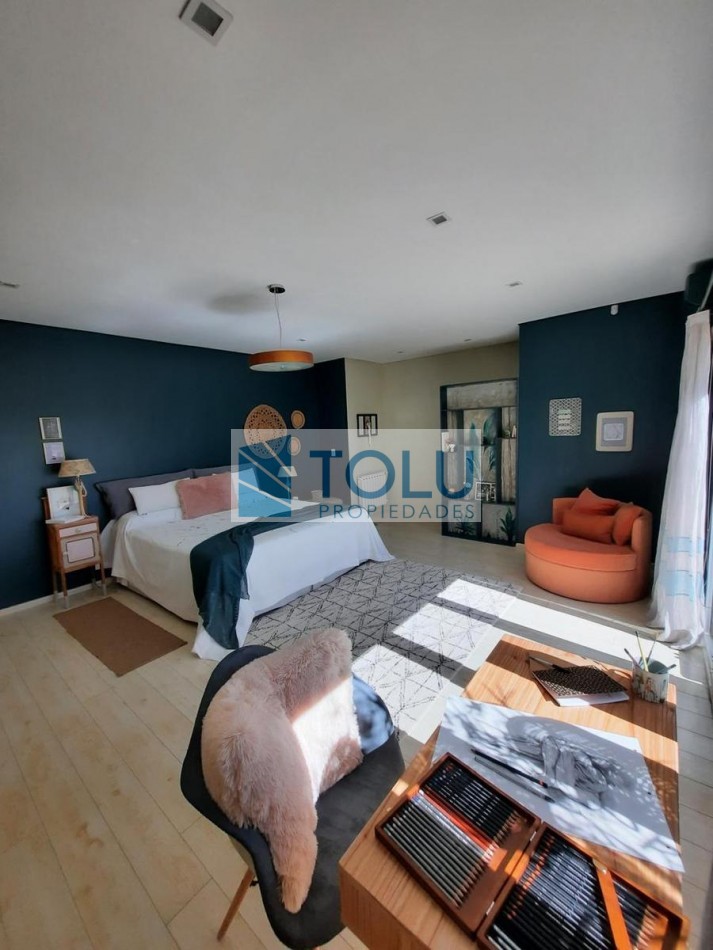 Casa en Venta dos plantas Cipolletti 5 dormitorios y 5 baños - parilla quincho y pileta Manzanar Millenium Cipolletti 