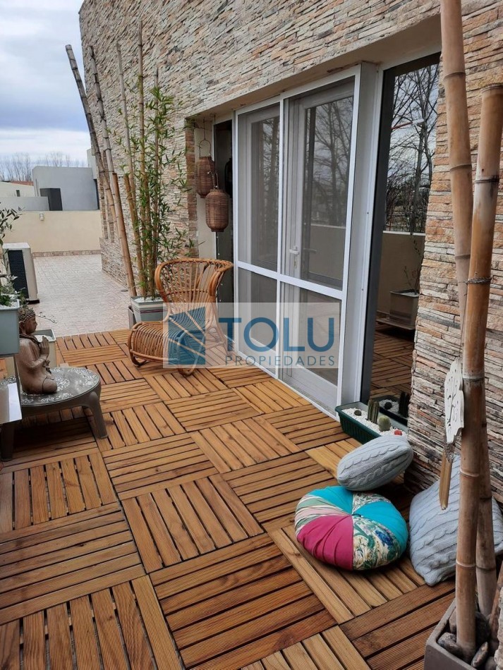 Casa en Venta dos plantas Cipolletti 5 dormitorios y 5 baños - parilla quincho y pileta Manzanar Millenium Cipolletti 