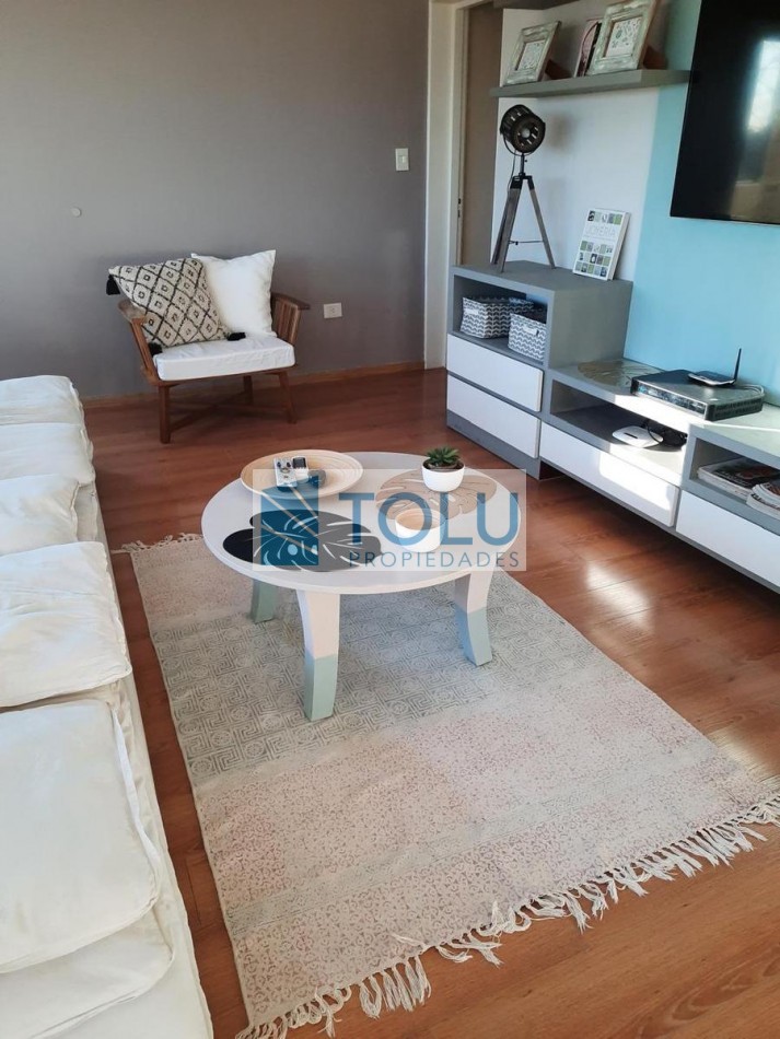 Casa en Venta dos plantas Cipolletti 5 dormitorios y 5 baños - parilla quincho y pileta Manzanar Millenium Cipolletti 