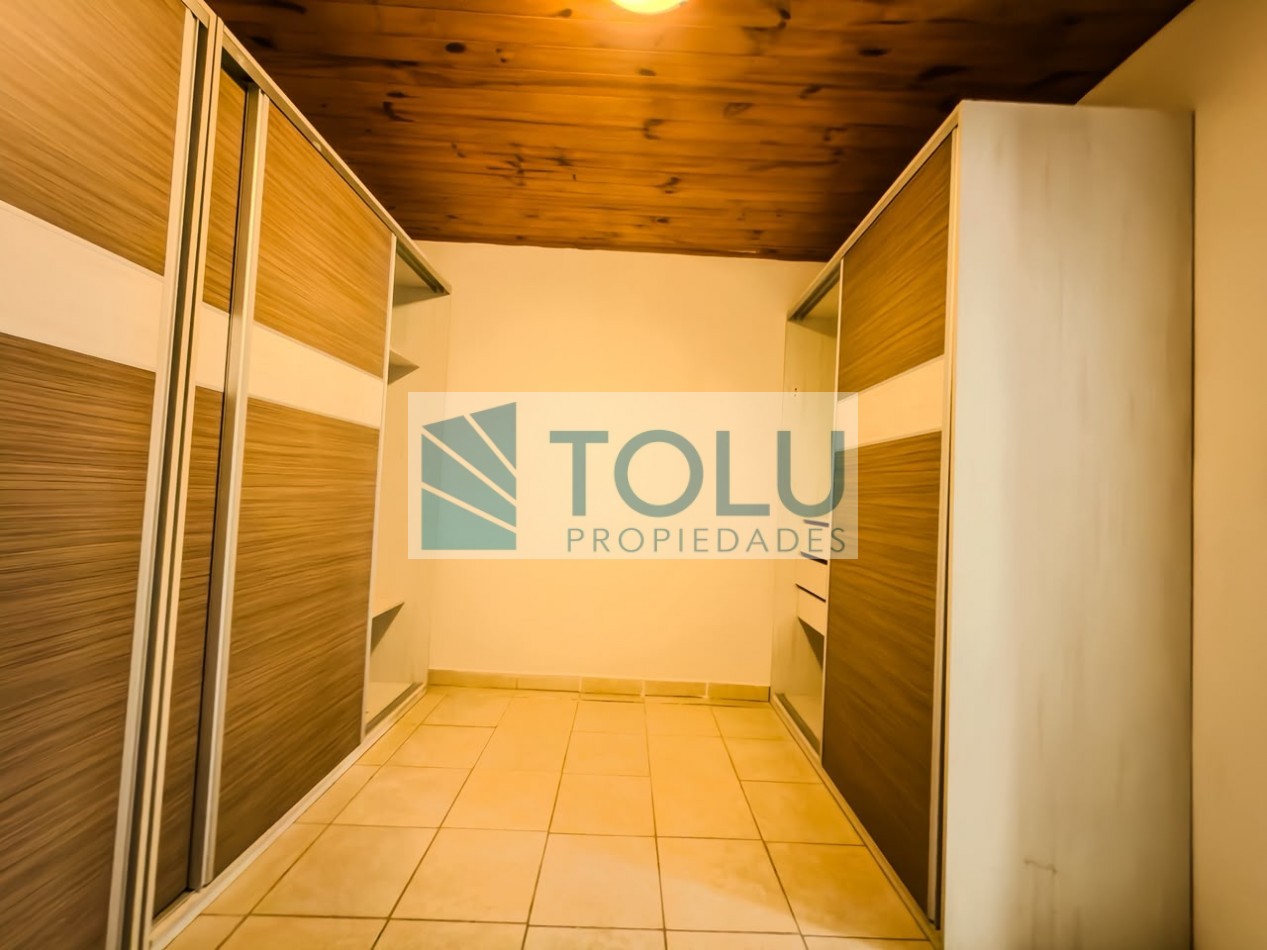 Venta Casa en Plottier Barrio Ecor II- 3 Dormitorios cochera patio