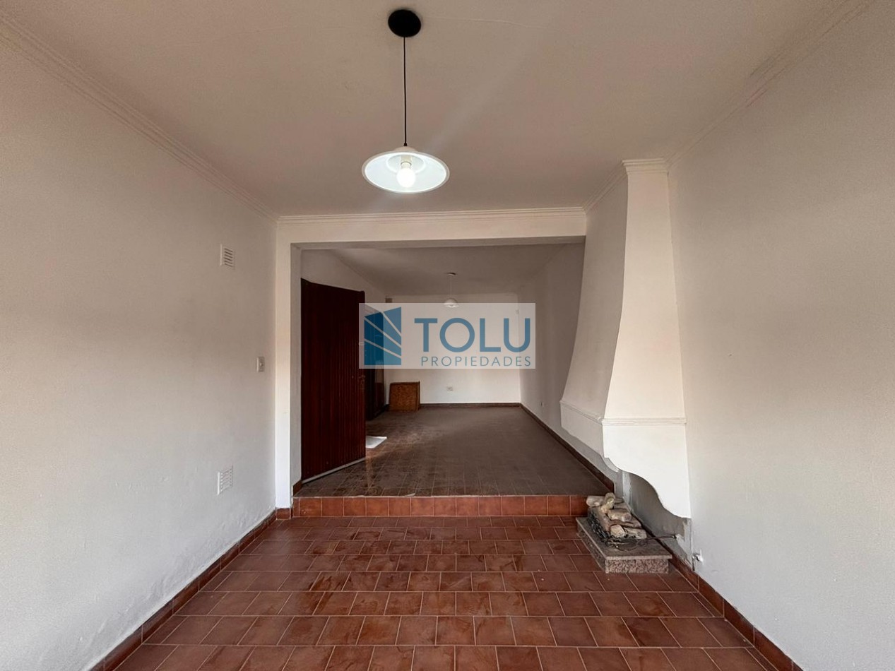 Casa En Venta De 2 Dormitorios Con Patio Y Parrilla - Zona Residencial Neuquen
