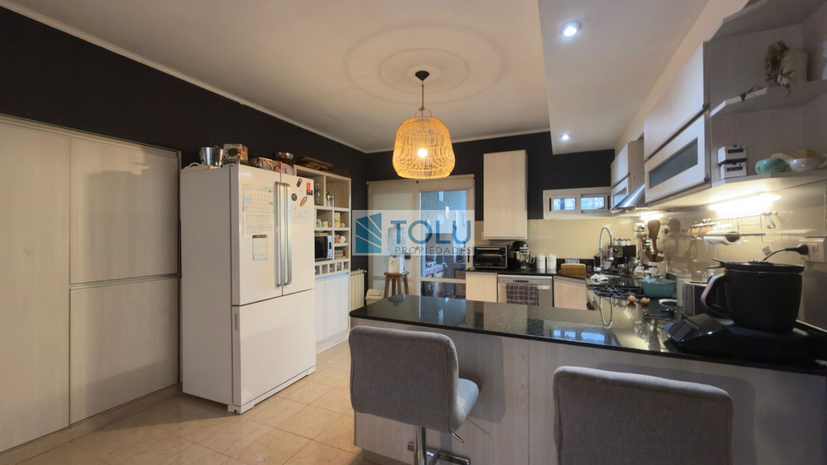 En venta casa 3 dormitorios, barrio cerrado Elementos, Plottier 
