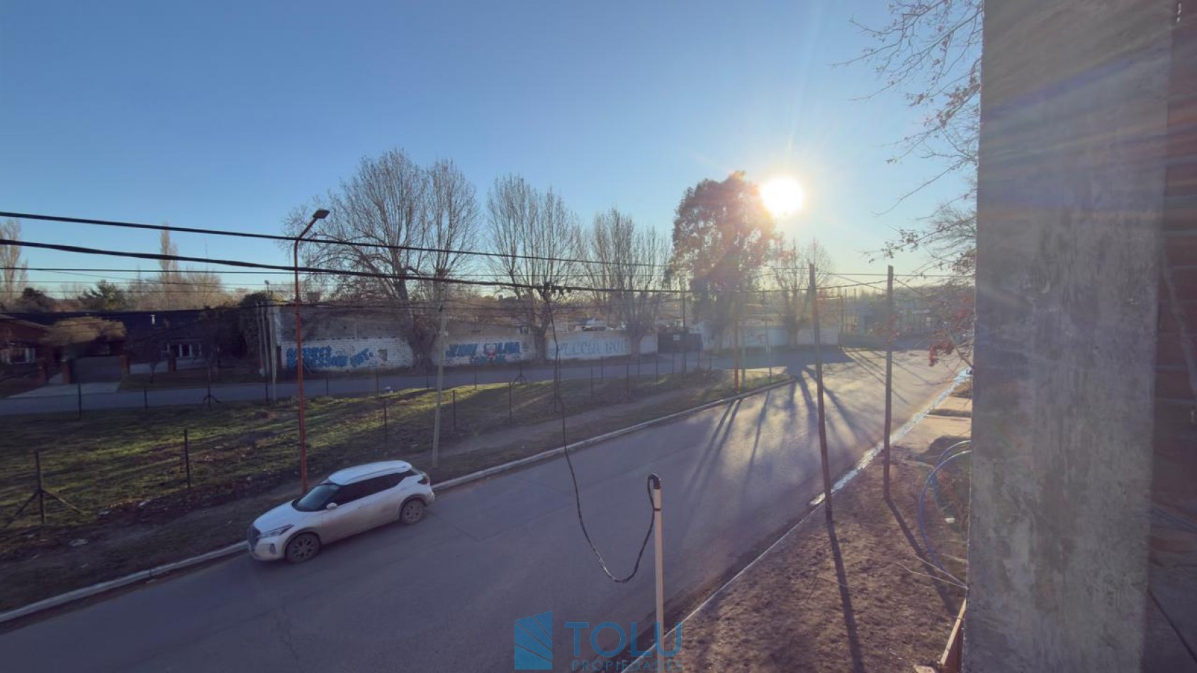 Local comercial, oficinas y deposito. Plottier, Santa Cruz 62
