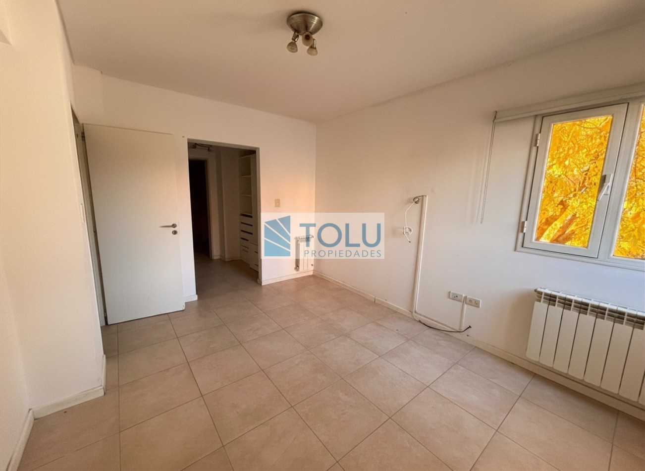 Venta departamento 3 dormitorios y 3 baños Jardines del rey Neuquen