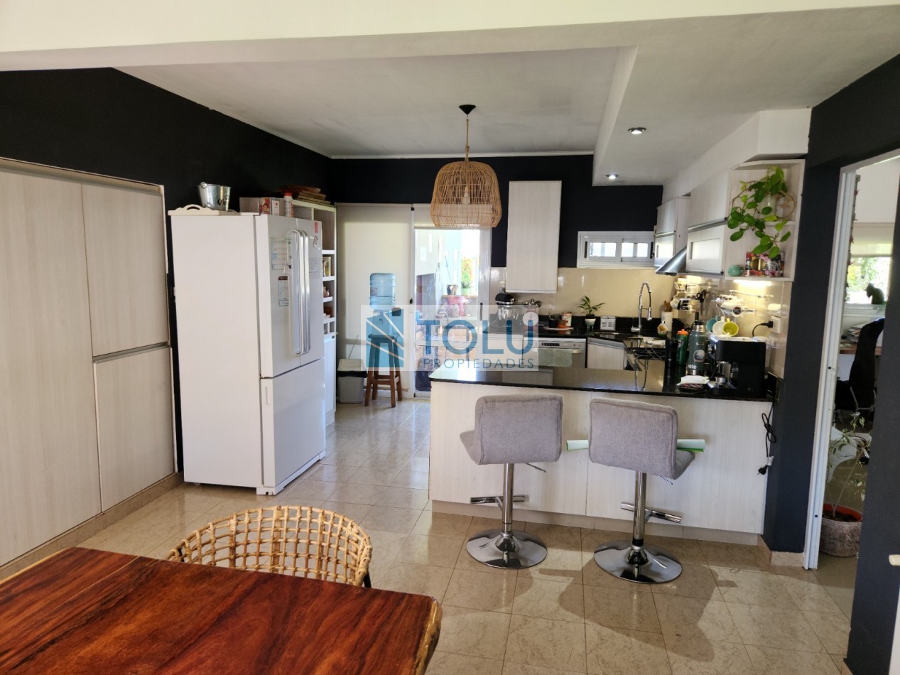 En venta casa 3 dormitorios, barrio cerrado Elementos, Plottier 
