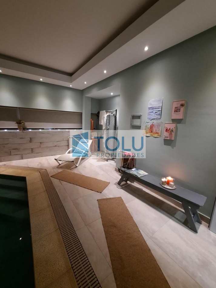 Casa en Venta dos plantas Cipolletti 5 dormitorios y 5 baños - parilla quincho y pileta Manzanar Millenium Cipolletti 