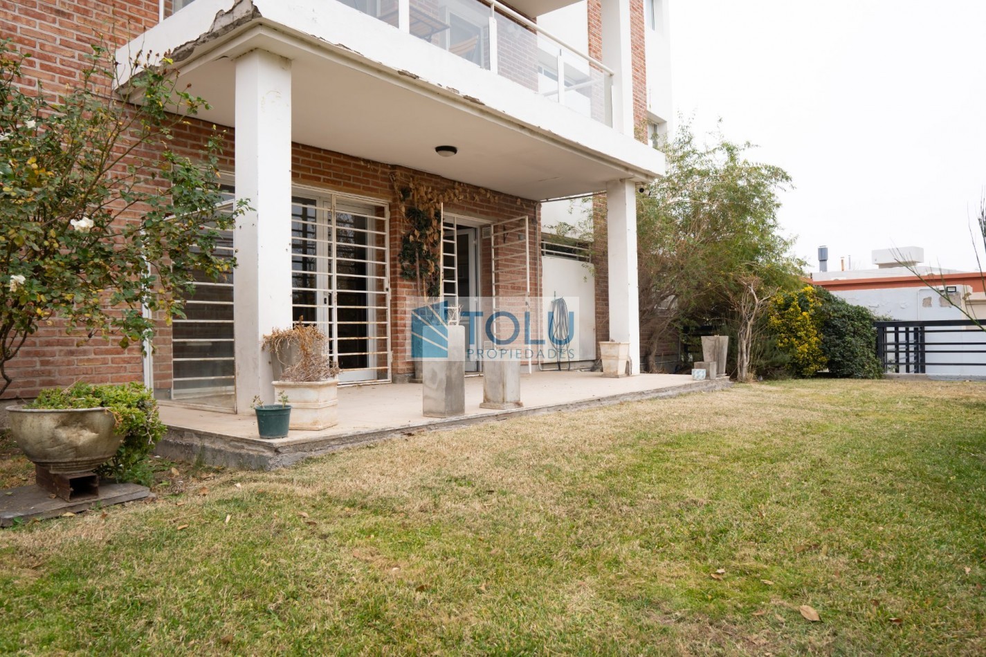 Venta departamento 3 dormitorios y 3 baños Jardines del rey Neuquen