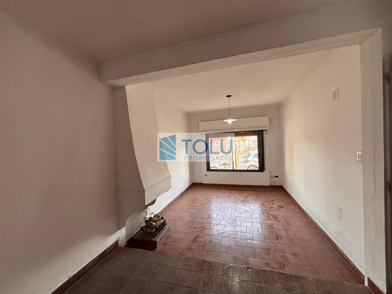 Casa En Venta De 2 Dormitorios Con Patio Y Parrilla - Zona Residencial Neuquen