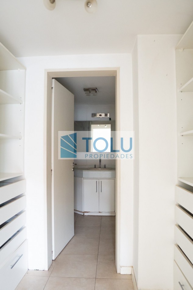 Venta departamento 3 dormitorios y 3 baños Jardines del rey Neuquen