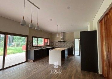 Casa 7 ambientes, laguna Blanca 
